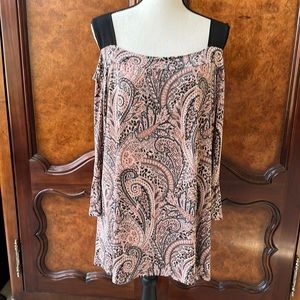 Avenue Paisley Print Cold Shoulder Top (Size 18/20)